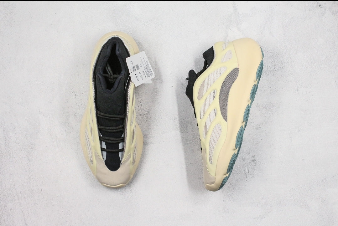 Les baskets Adidas Yeezy 700 V3 allient un style distinctif à un confort exceptionnel.

design unique. Pas cher. Le moins cher.