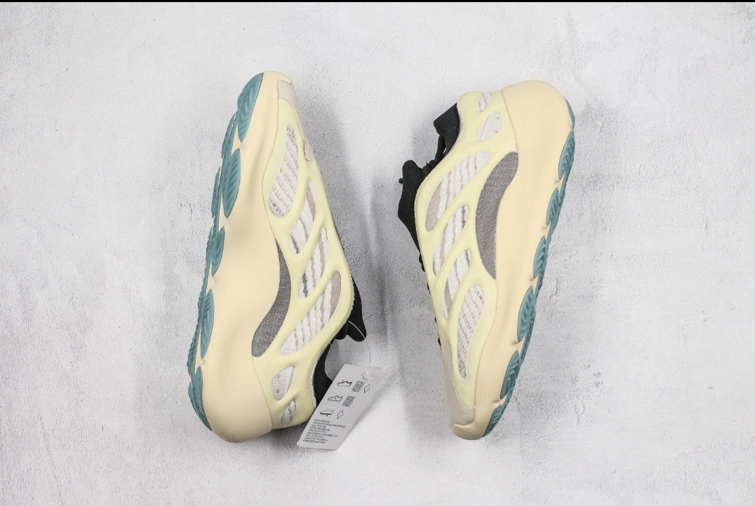 Les baskets Adidas Yeezy 700 V3 allient un style distinctif à un confort exceptionnel.

design unique. Pas cher. Le moins cher.