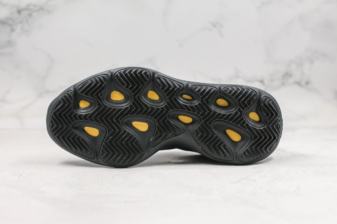 Les baskets Adidas Yeezy 700 V3 allient un style distinctif à un confort exceptionnel.

design unique. Pas cher. Le moins cher.