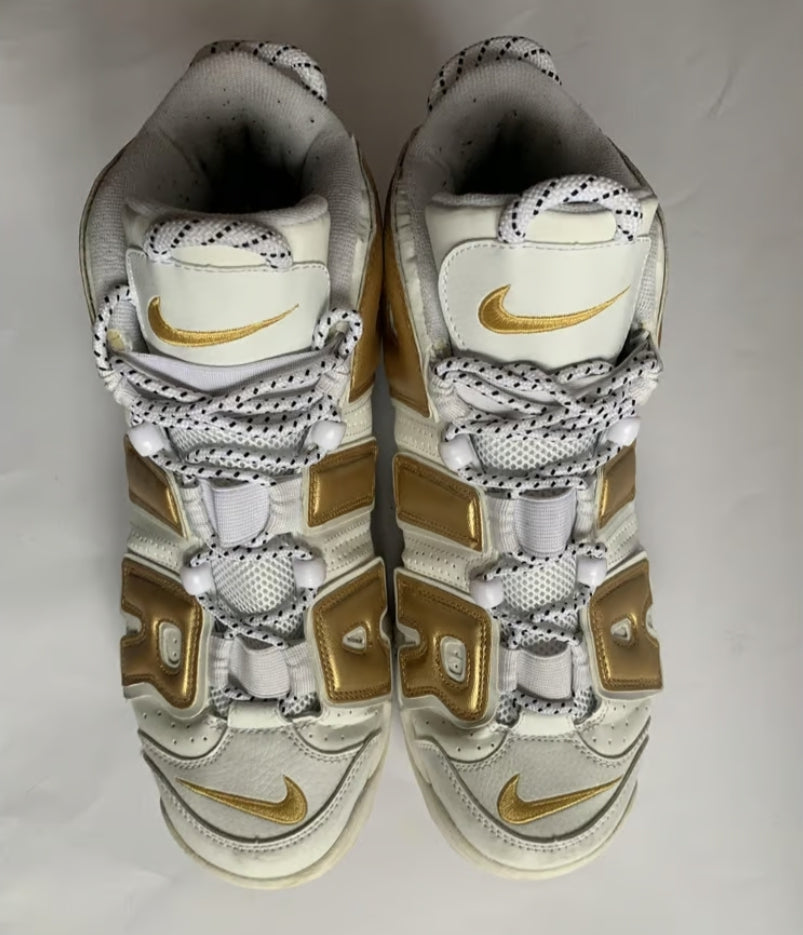 Les baskets Nike Air Uptempo combinent style audacieux et innovation. Leur design emblématique et leurs lettres surdimensionnées . Pas cher. Le moins cher.