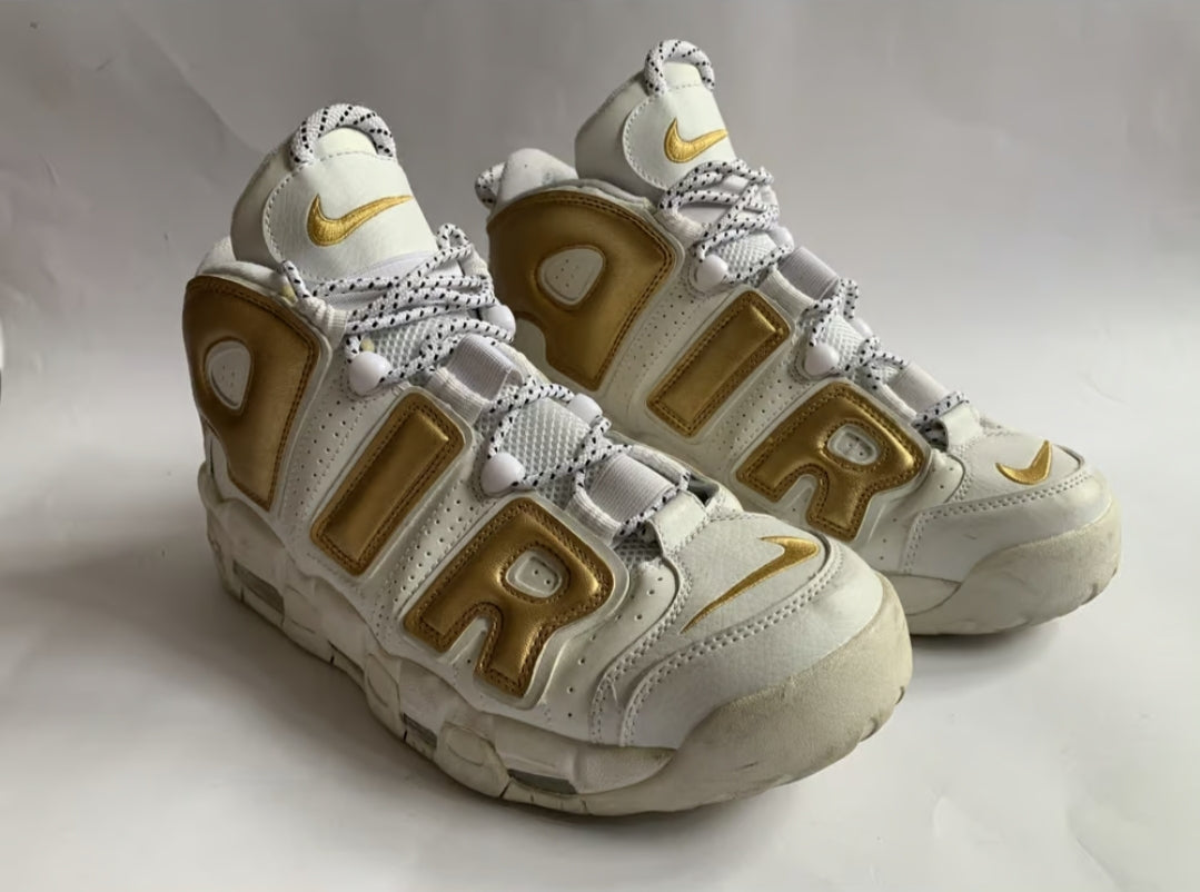 Les baskets Nike Air Uptempo combinent style audacieux et innovation. Leur design emblématique et leurs lettres surdimensionnées . Pas cher. Le moins cher.