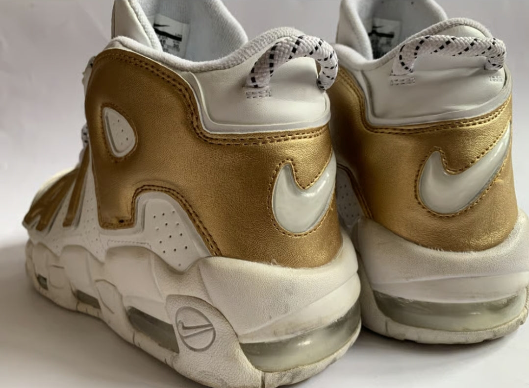Les baskets Nike Air Uptempo combinent style audacieux et innovation. Leur design emblématique et leurs lettres surdimensionnées . Pas cher. Le moins cher.