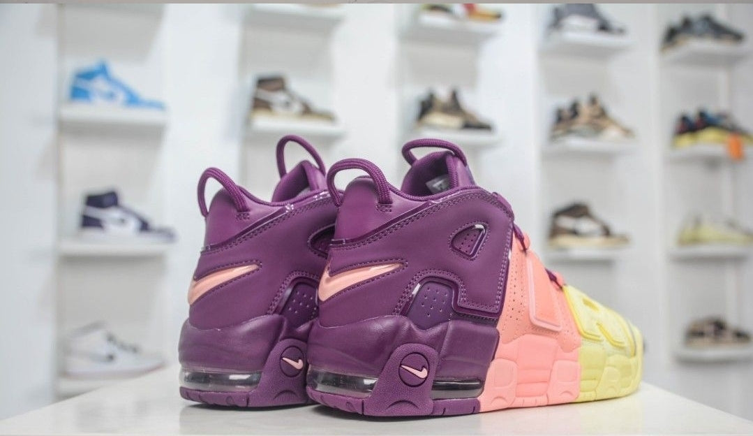Les baskets Nike Air Uptempo combinent style audacieux et innovation. Leur design emblématique et leurs lettres surdimensionnées . Pas cher. Le moins cher.