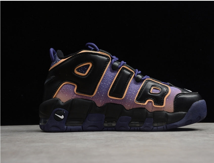 Les baskets Nike Air Uptempo combinent style audacieux et innovation. Leur design emblématique et leurs lettres surdimensionnées . Pas cher. Le moins cher.