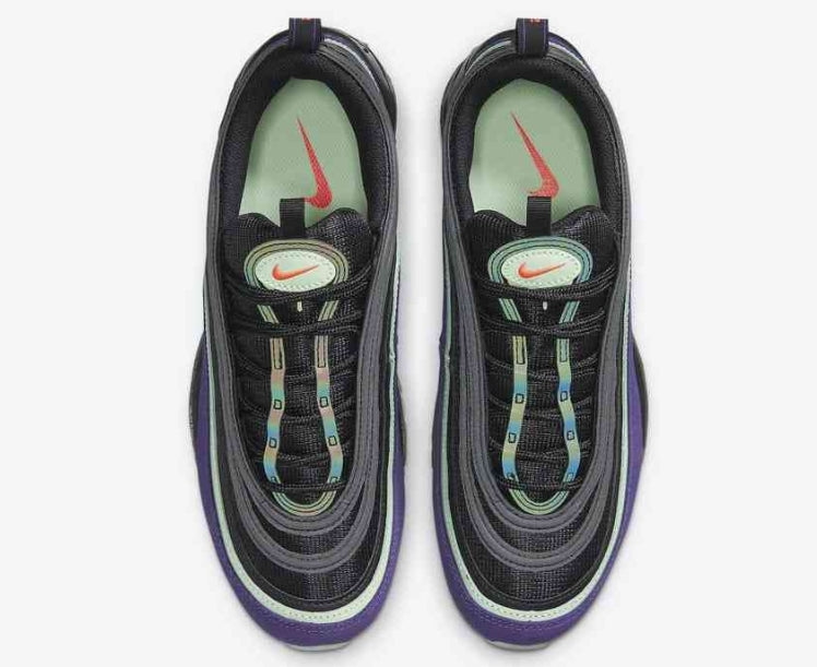 Les baskets Nike Air Max 97 sont synonymes de style emblématique et de confort absolu. Leur design ondulé distinctif.pas cher. Le moins cher. 