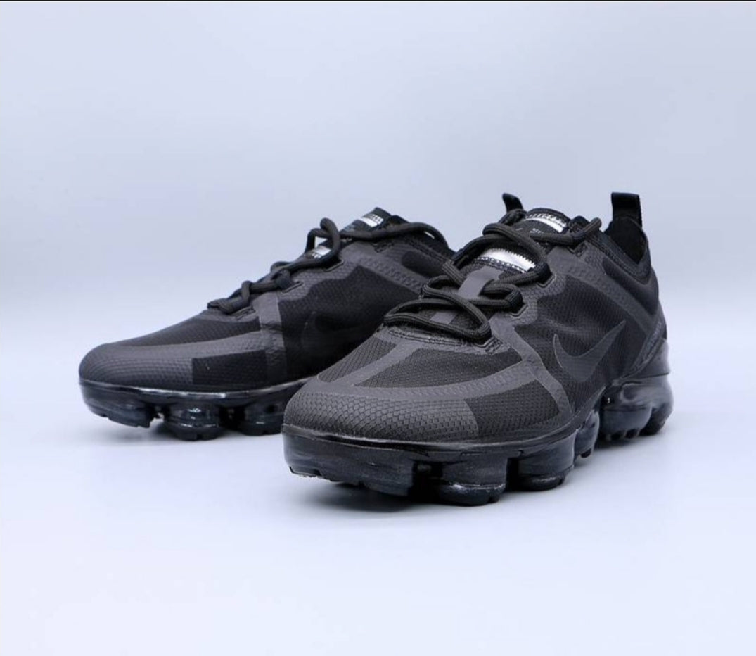 Les baskets Nike Vapormax 2018-2019 incarnent un style audacieux et une performance inégalée, design avant-gardiste 
.pas cher. Le moins cher.