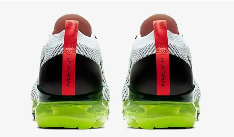 Les baskets Nike Vapormax 3.0 allient style moderne.design épuré et innovant attire l'attention de tous.pas cher. Le moins cher. 