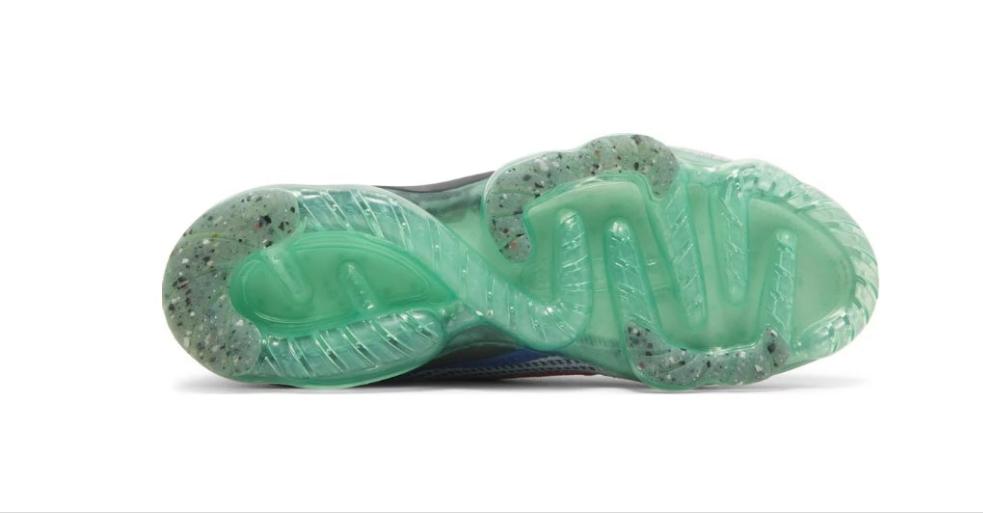 Nike Air VaporMax 2021 Flyknit
 Wolf Grey Medium Blue