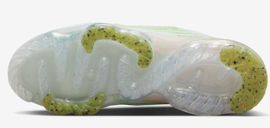 Nike Air VaporMax 'Fee Love'