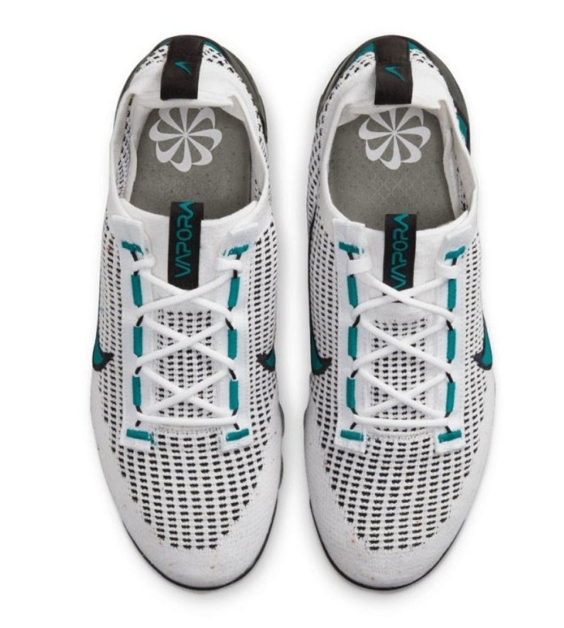 Les baskets Nike Vapormax 2021 allient style moderne et performance supérieure.pas cher. Le moins cher.