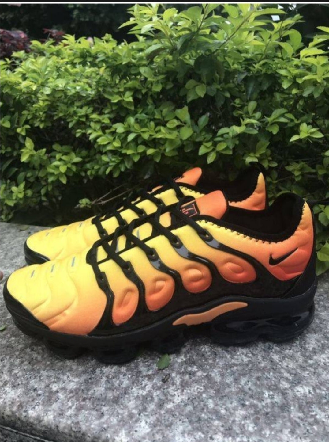Les baskets Nike Tn Air VaporMax Plus combinent un style audacieux et des performances avancées.  design unique innovante.de mode.pas cher.le moins cher.