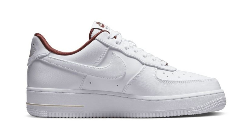 Les baskets Nike Air Force 1 combinent style et performance, offrant une expérience exceptionnelle.pas cher. Le moins cher.