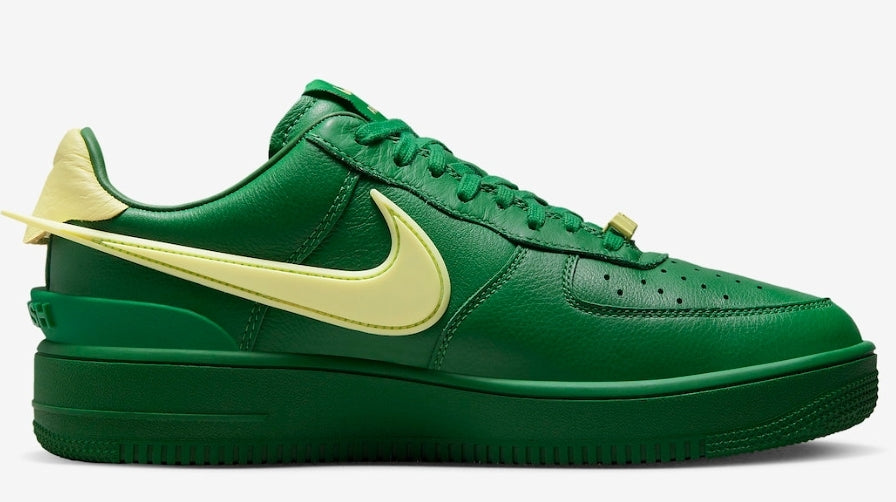 Les baskets Nike Air Force 1 combinent style et performance, offrant une expérience exceptionnelle.pas cher. Le moins cher.