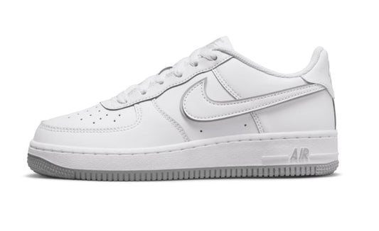Les baskets Nike Air Force 1 combinent style et performance, offrant une expérience exceptionnelle.pas cher. Le moins cher.