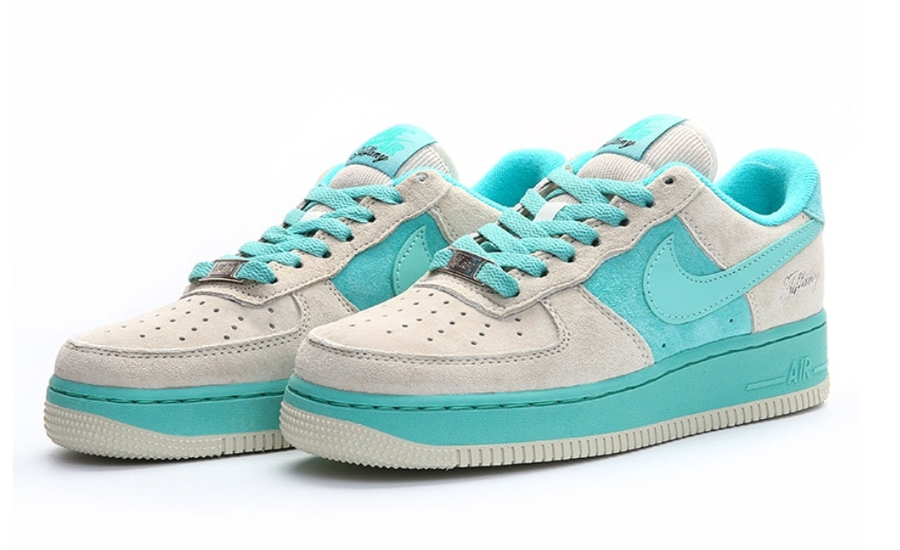 Les baskets Nike Air Force 1 combinent style et performance, offrant une expérience exceptionnelle.pas cher. Le moins cher.