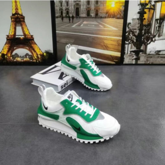 Les baskets Nike Air Max Trend allient style et performance de manière exceptionnelle. Leur design élégant et leurs matériaux de haute qualité en font un choix incontournable. Pas cher. Le moins cher.