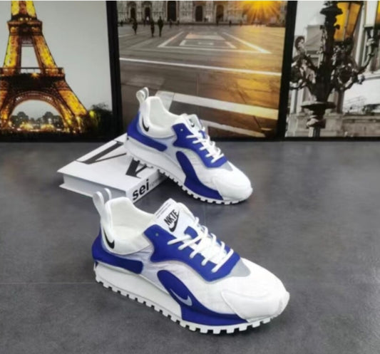 Les baskets Nike Air Max Trend allient style et performance de manière exceptionnelle. Leur design élégant et leurs matériaux de haute qualité en font un choix incontournable. Pas cher. Le moins cher.