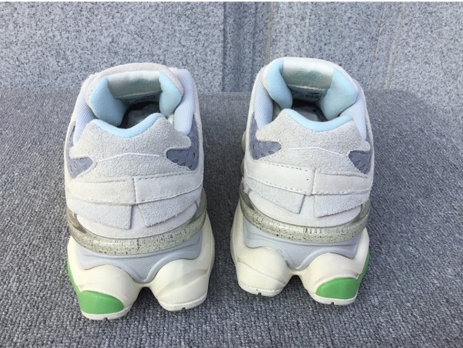 Les baskets New Balance allient style et confort. Leur design classique et leurs matériaux de haute qualité en font un choix idéal pour les amateurs de sneakers.pas cher. Le moins cher.