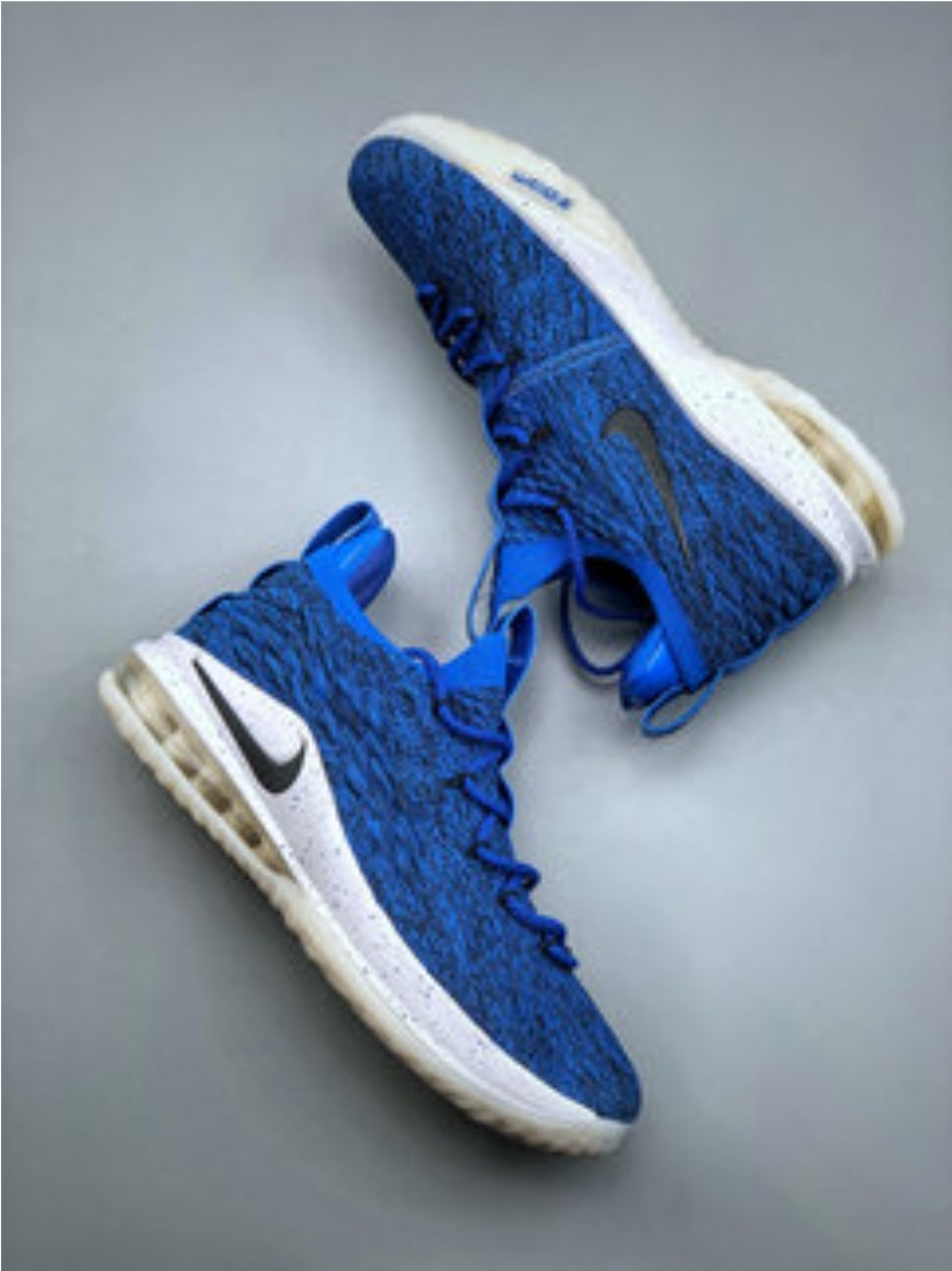 Les baskets LeBron James offrent un style emblématique et une performance exceptionnelle.
leur design distinctif.pas cher. Le moins cher.