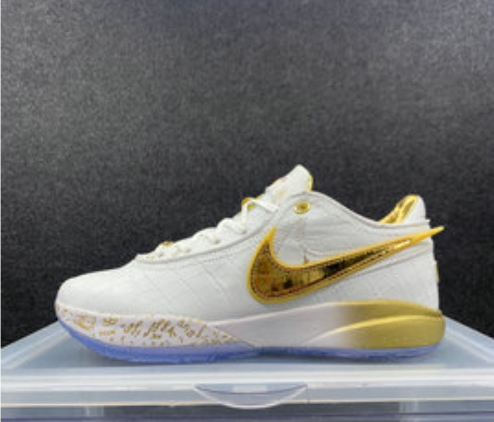 Les baskets LeBron James offrent un style emblématique et une performance exceptionnelle.
leur design distinctif.pas cher. Le moins cher.