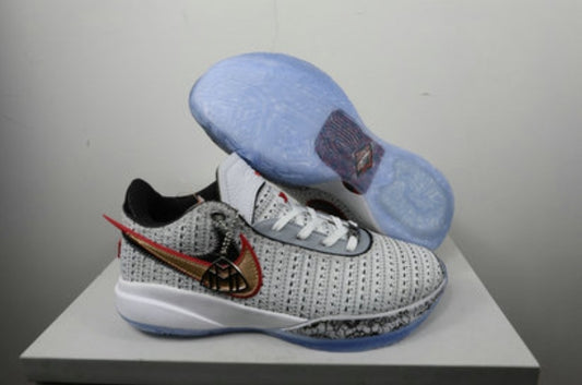 Les baskets LeBron James offrent un style emblématique et une performance exceptionnelle.
leur design distinctif.pas cher. Le moins cher.