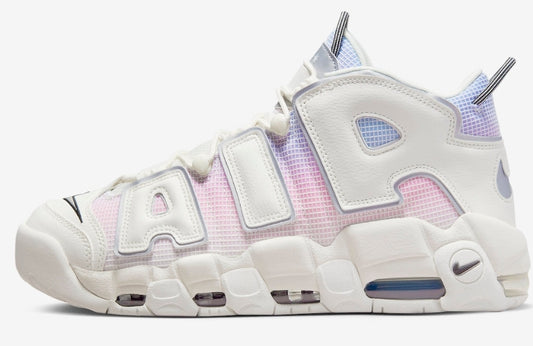 Les baskets Nike Air Uptempo combinent style audacieux et innovation. Leur design emblématique et leurs lettres surdimensionnées . Pas cher. Le moins cher.
