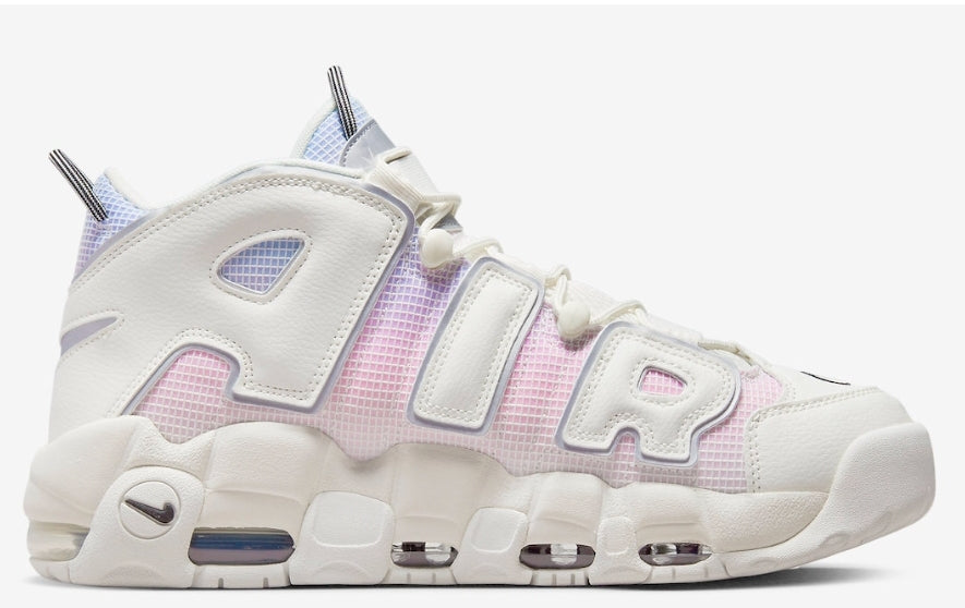 Les baskets Nike Air Uptempo combinent style audacieux et innovation. Leur design emblématique et leurs lettres surdimensionnées . Pas cher. Le moins cher.