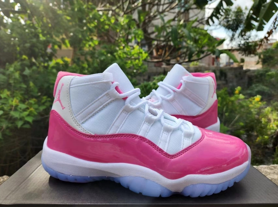 Les baskets Air Jordan 11 offrent un style légendaire et une performance exceptionnelle.design unique 
Pas Cher. moin cher.