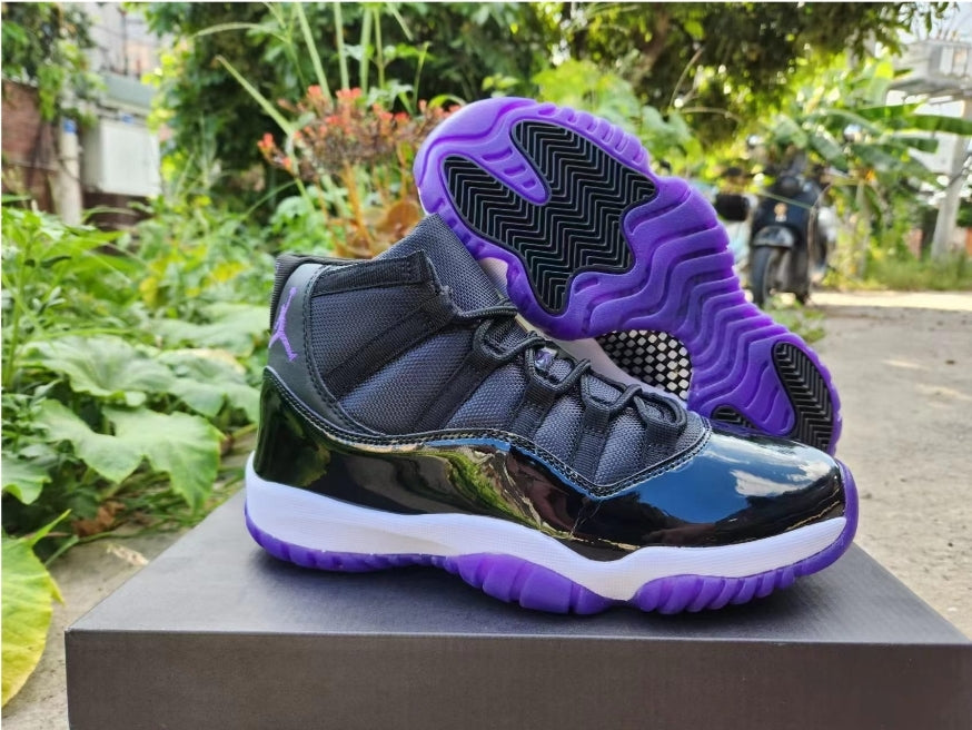 Les baskets Air Jordan 11 offrent un style légendaire et une performance exceptionnelle.design unique 
Pas Cher. moin cher.