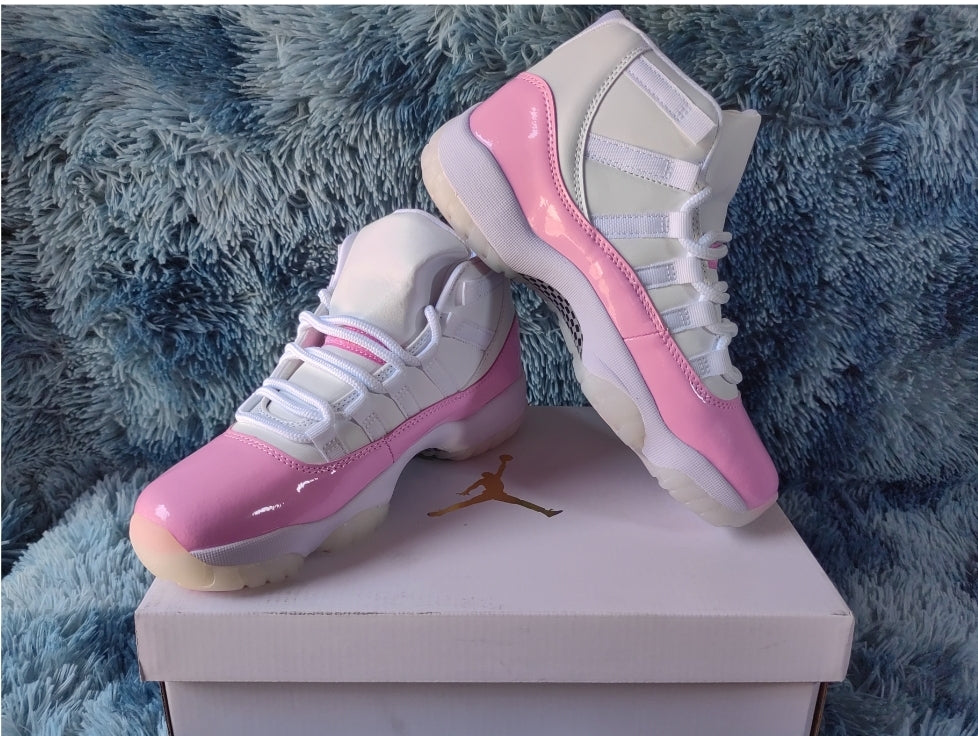 Les baskets Air Jordan 11 offrent un style légendaire et une performance exceptionnelle.design unique 
Pas Cher. moin cher.