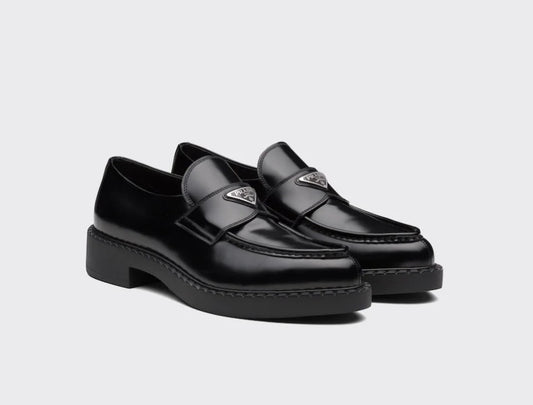 Les baskets sneakers Prada incarnent un style emblématique et un luxe italien.

 leur design élégant.pas cher,le moins cher.