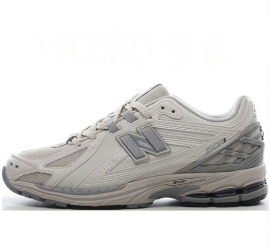 Les baskets New Balance allient style et confort. Leur design classique et leurs matériaux de haute qualité en font un choix idéal pour les amateurs de sneakers.pas cher. Le moins cher.