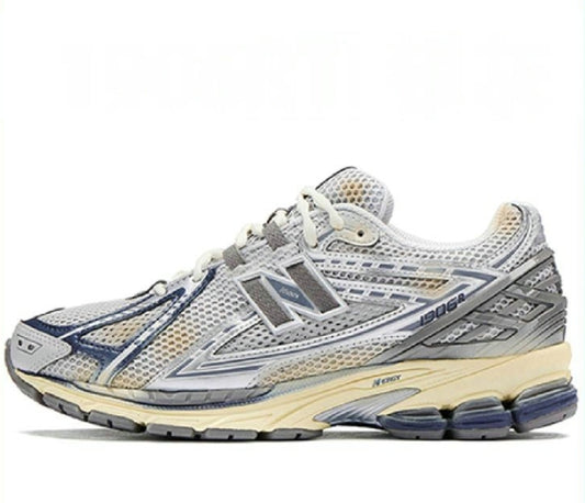 Les baskets New Balance allient style et confort. Leur design classique et leurs matériaux de haute qualité en font un choix idéal pour les amateurs de sneakers.pas cher. Le moins cher.