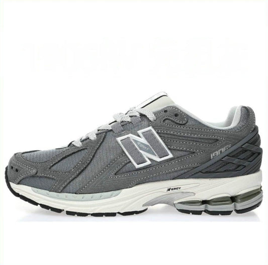 Les baskets New Balance allient style et confort. Leur design classique et leurs matériaux de haute qualité en font un choix idéal pour les amateurs de sneakers.pas cher. Le moins cher.