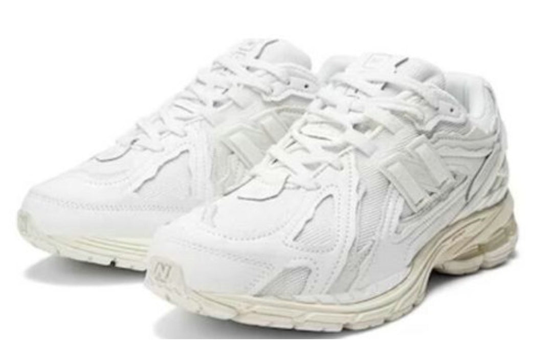 Les baskets New Balance allient style et confort. Leur design classique et leurs matériaux de haute qualité en font un choix idéal pour les amateurs de sneakers.pas cher. Le moins cher.