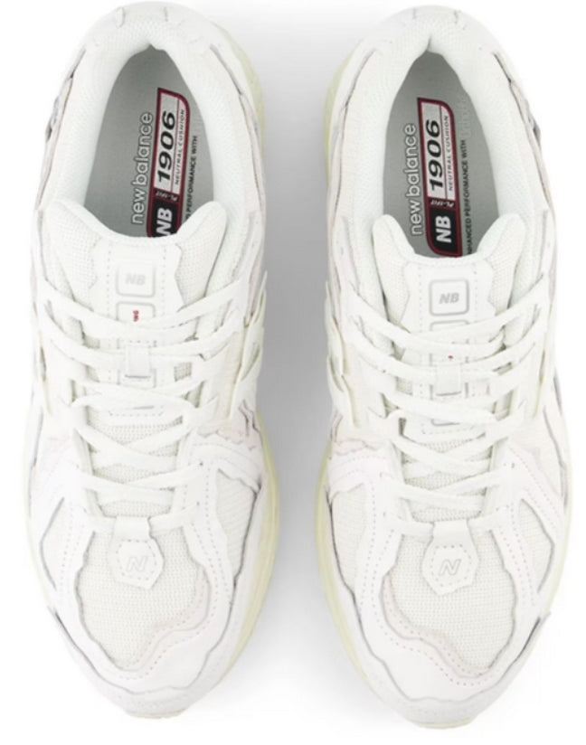 Les baskets New Balance allient style et confort. Leur design classique et leurs matériaux de haute qualité en font un choix idéal pour les amateurs de sneakers.pas cher. Le moins cher.