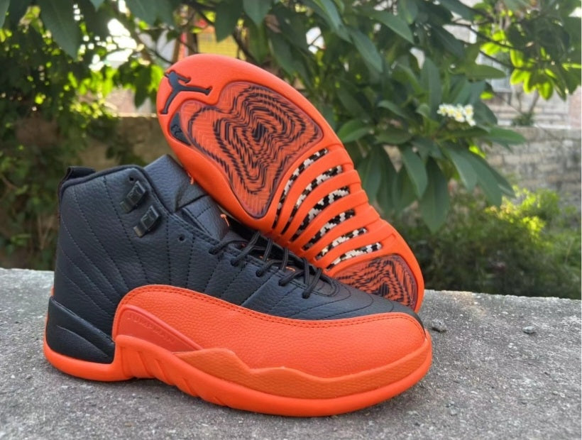 Les baskets Air Jordan 12 offrent un style iconique et une performance exceptionnelle.design distinctif.pas cher.moin Cher.