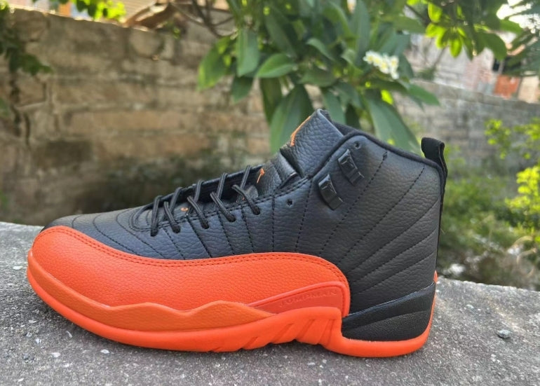 Les baskets Air Jordan 12 offrent un style iconique et une performance exceptionnelle.design distinctif.pas cher.moin Cher.