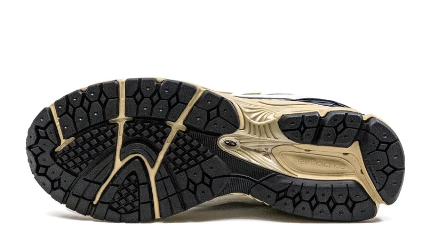 Les baskets New Balance allient style et confort. Leur design classique et leurs matériaux de haute qualité en font un choix idéal pour les amateurs de sneakers.pas cher. Le moins cher.