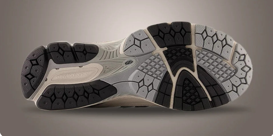 Les baskets New Balance allient style et confort. Leur design classique et leurs matériaux de haute qualité en font un choix idéal pour les amateurs de sneakers.pas cher. Le moins cher.