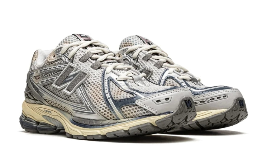 Les baskets New Balance allient style et confort. Leur design classique et leurs matériaux de haute qualité en font un choix idéal pour les amateurs de sneakers.pas cher. Le moins cher.