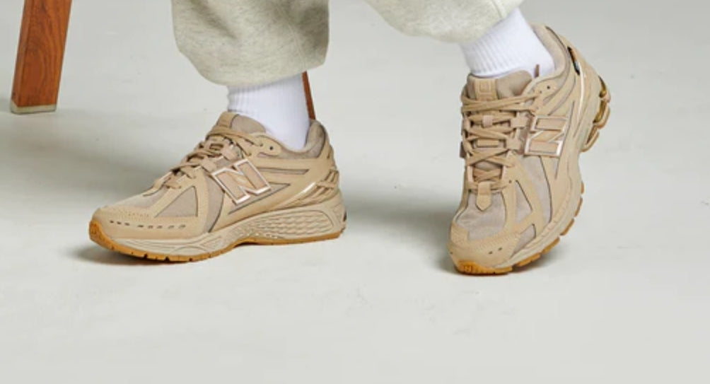 Les baskets New Balance allient style et confort. Leur design classique et leurs matériaux de haute qualité en font un choix idéal pour les amateurs de sneakers.pas cher. Le moins cher.