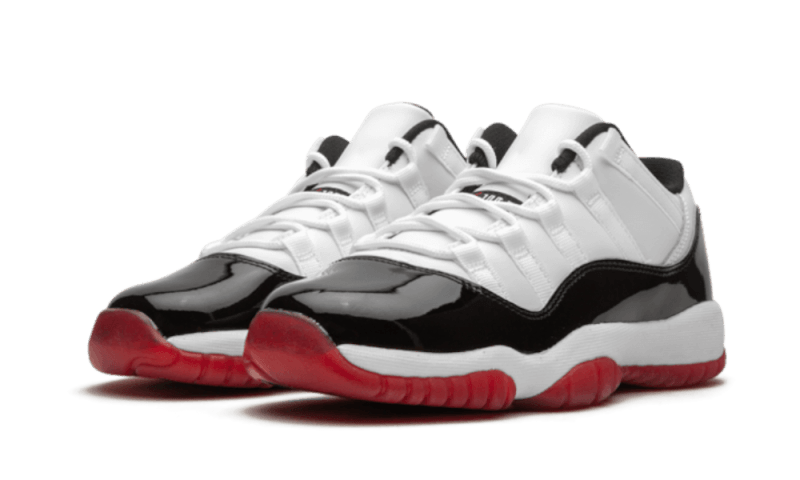 Les Air Jordan 11 Femme permettent de personnaliser votre style tout en bénéficiant d’un confort supérieur.Idéale pour un usage quotidien.