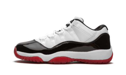 Les Air Jordan 11 Femme permettent de personnaliser votre style tout en bénéficiant d’un confort supérieur.Idéale pour un usage quotidien.