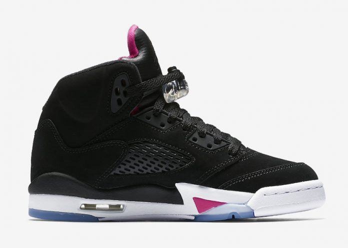 Les baskets Air Jordan 5 Retro (GS) "Oreo" Femme permettent de personnaliser votre style tout en bénéficiant d’un confort supérieur.