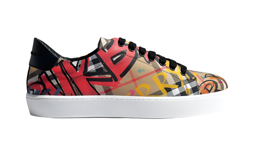 les chaussures Burberry Femme sont un témoignage de l'engagement de Burberry à combiner style et sophistication.