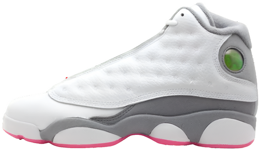 Les  baskets  Air Jordan 13 "Love & Respect" (Black and White) Femme permettent de personnaliser votre style tout en bénéficiant d’un confort supérieur.