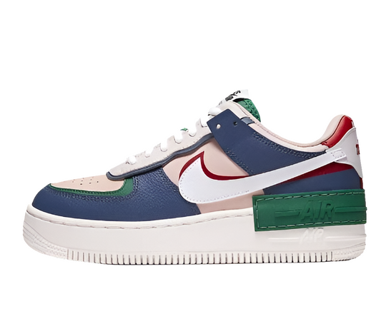 Premièrement : Les baskets Nike Air Force 1 Low femme incarnent l’alliance parfaite entre style intemporel et innovation technique.