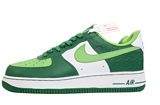 Premièrement : Les baskets Nike Air Force 1 Low femme incarnent l’alliance parfaite entre style intemporel et innovation technique.