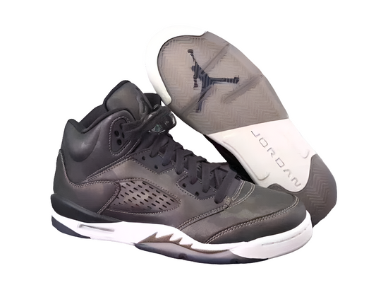 Les baskets Air Jordan 4 offrent un style iconique et une performance remarquable.

De plus,leur design distinctif et l'utilisation. Pas cher, sneakers verte 
